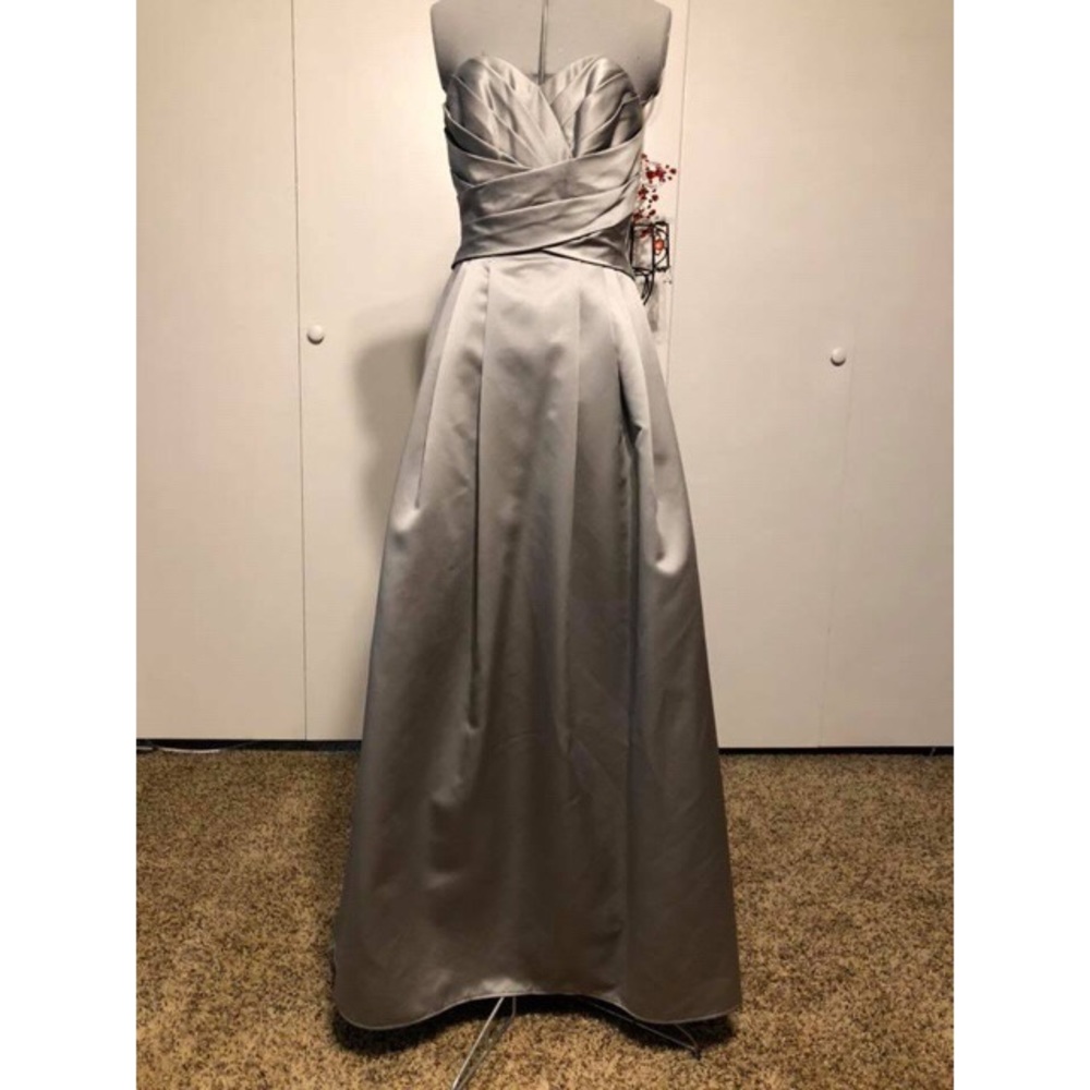 Size 2 silver gown with pockets